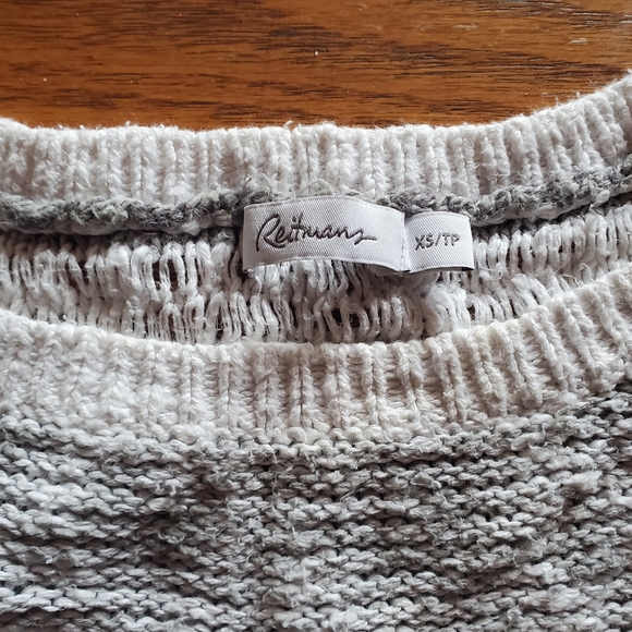 Grey and white striped sweater - Picture 2 of 3